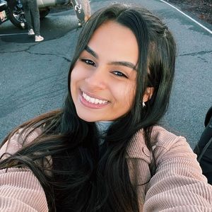 Meet your Posher, Isabela